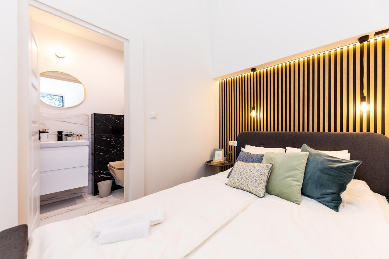 Kiraly Downtown Apartment Budapest Exteriör bild